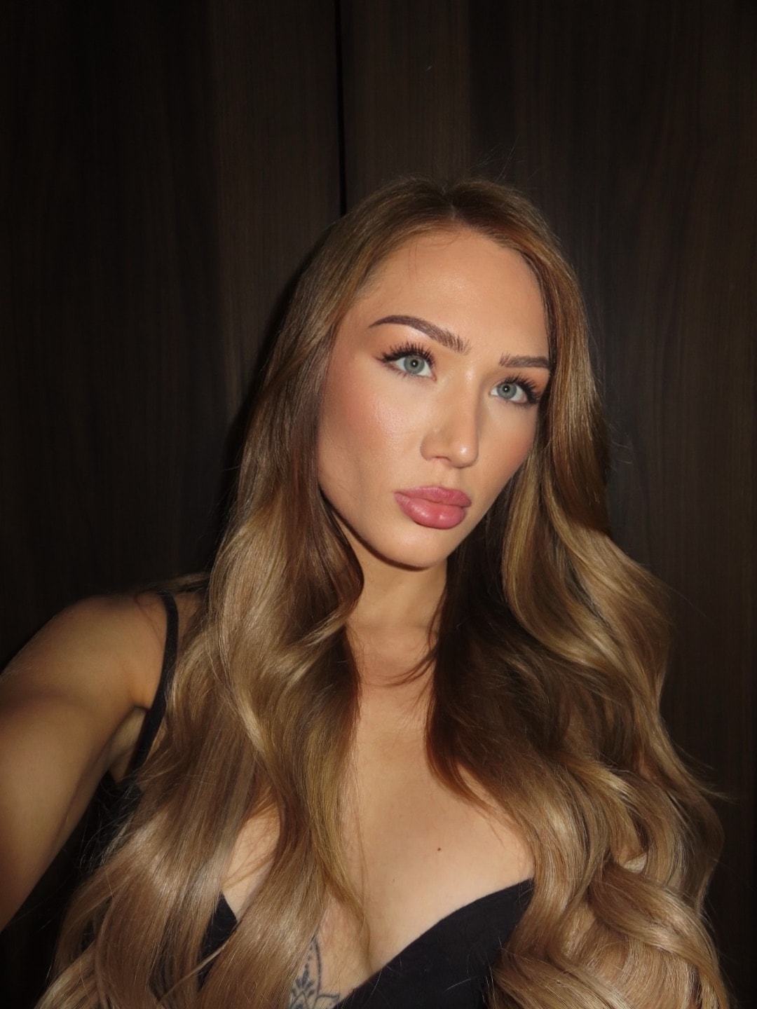 Swipe for a new haircolor with rapunzelofsweden 🤍 Code «Helene15» for cashhhhh off if you want some extra hair too 💸