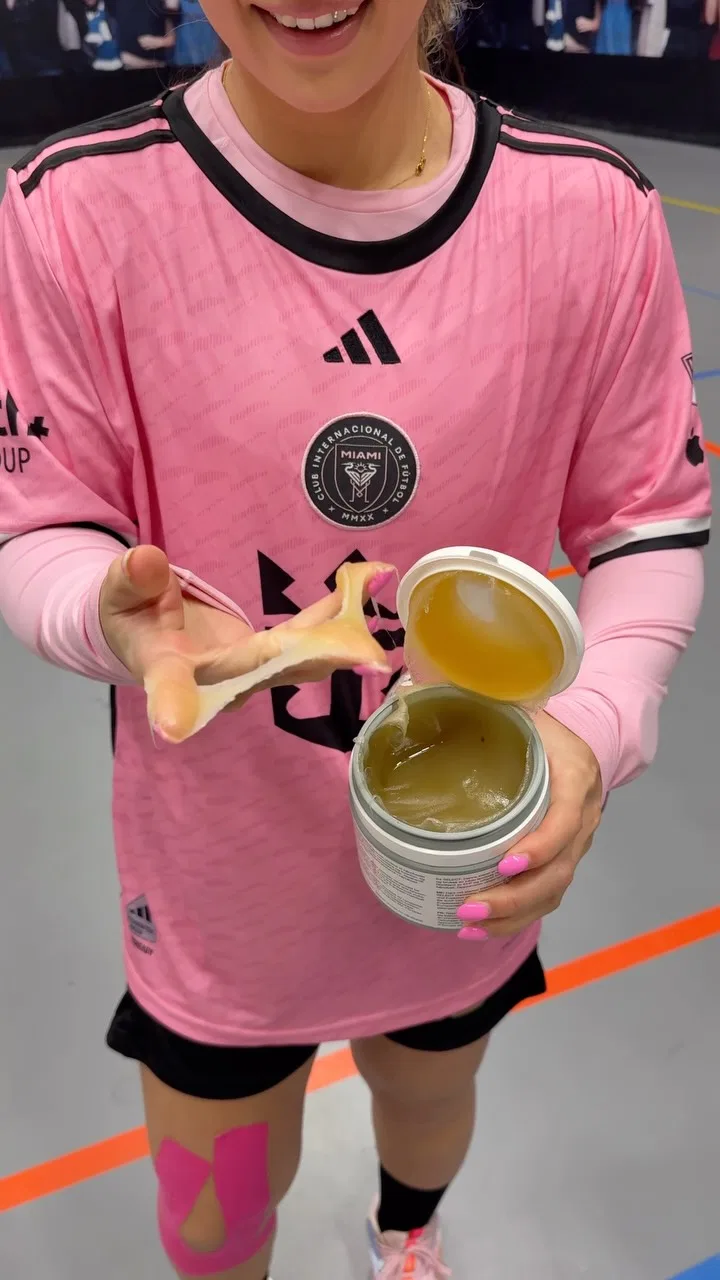 I LOVE THE HANDBALL HONEY🍯#resin #klister #harpiks #asmr #handball