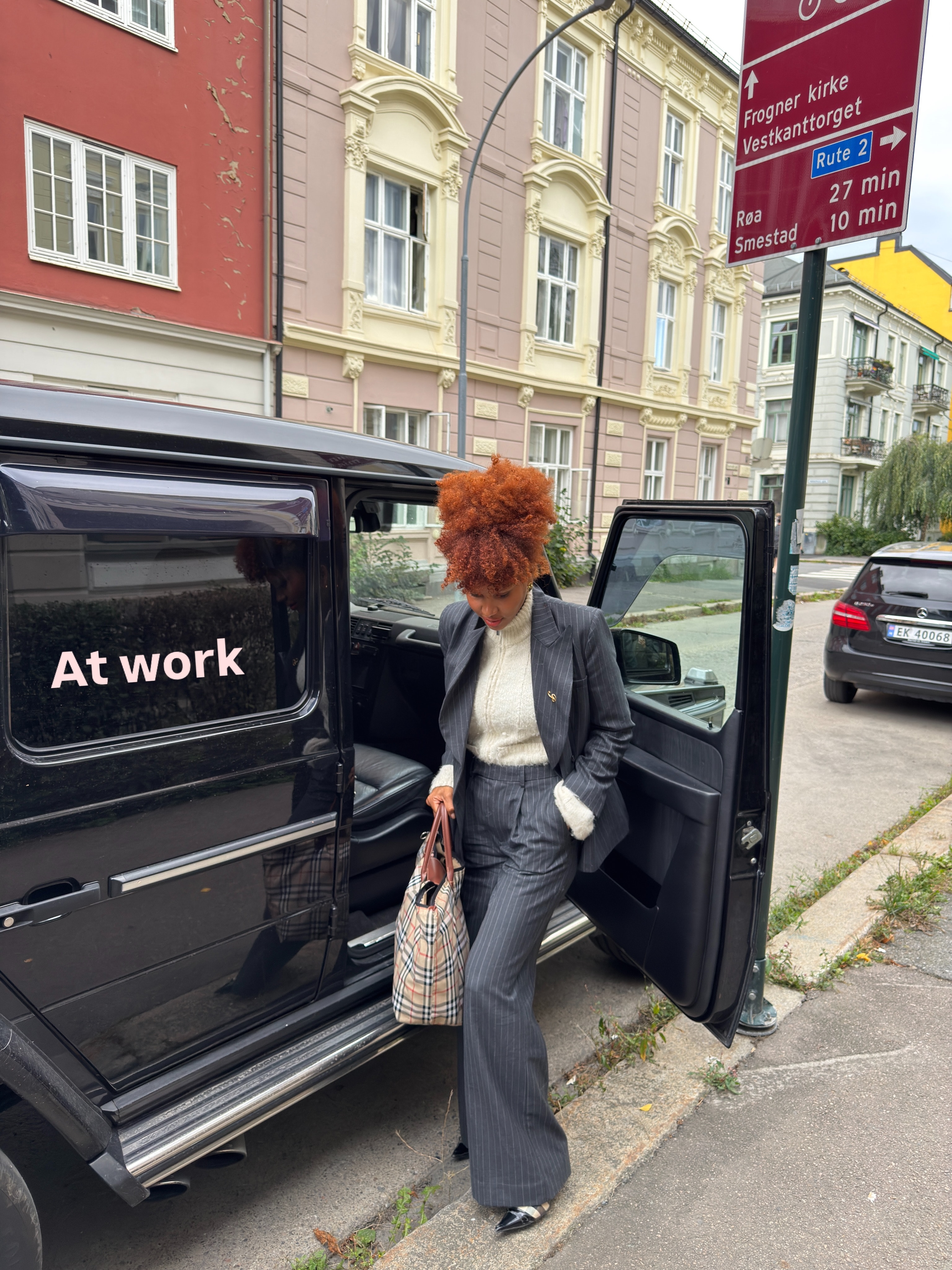 Happy World Afro Day 🪮 🦢 🌸
#oslo #afrohair #afrohairstyle #happyworldafroday